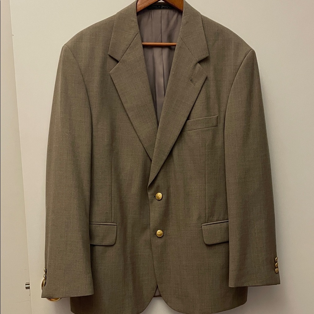 Elegant Men's Blazer in Brown
